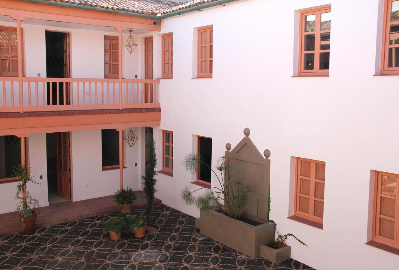 Apartamentos Los Patios De San Agustin Кордова Экстерьер фото